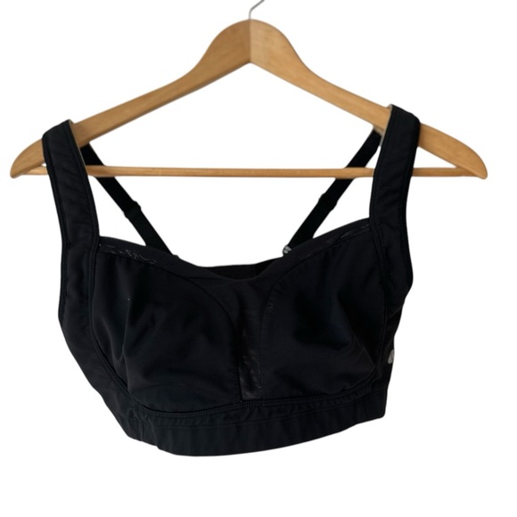 Lululemon TaTa Tamer Bra - Picture 11 of 16